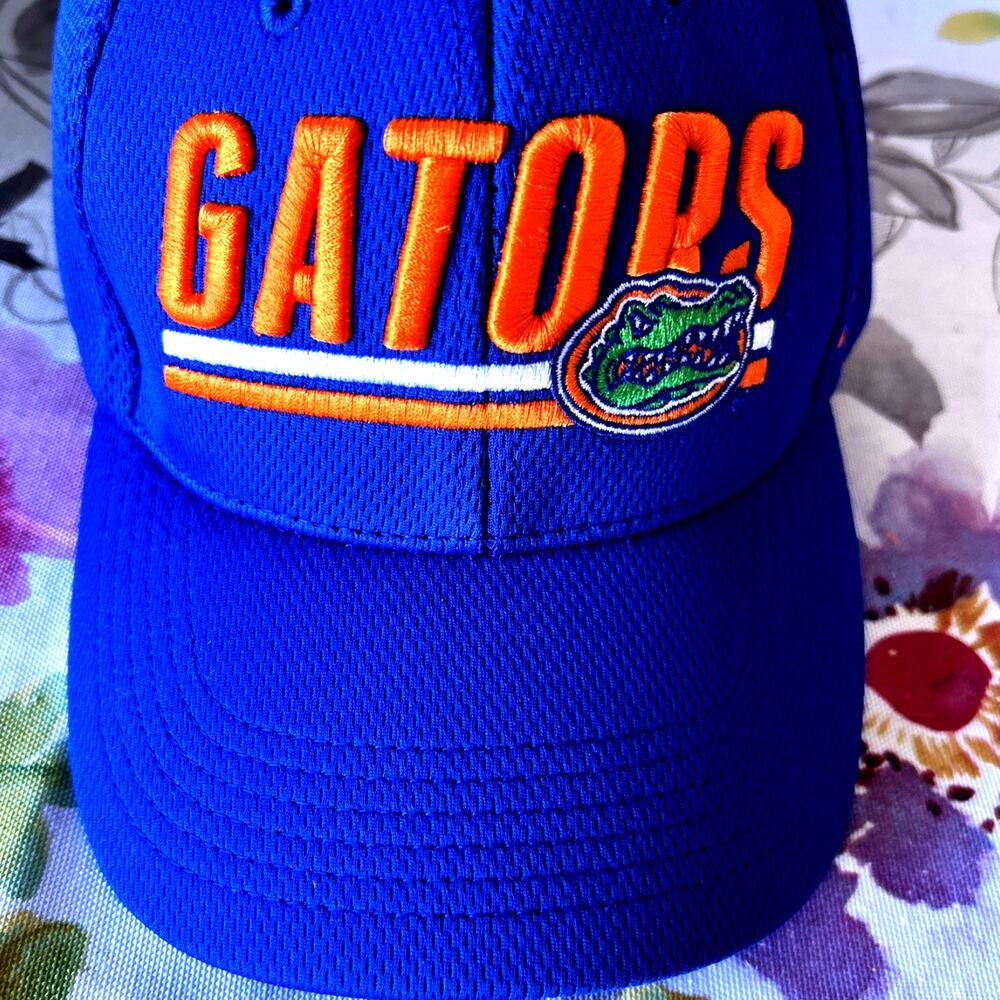 Florida Gators Hat Mens Mesh Embroidered Logo Spell Out Russell Athletic New